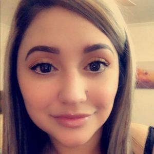 Meet your Posher, Marisa